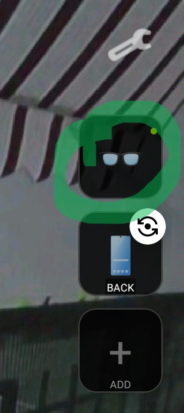 CamVerse main screen with the glasses source card